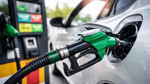 Precio de la gasolina podría bajar $300 en Colombia