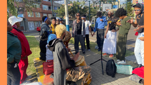 Ver series de TV gratis: Heroínas del pueblo por Señal Colombia 