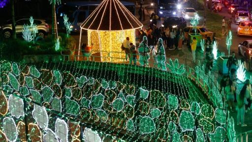 Tradiciones luminosas: un recorrido por los alumbrados que iluminan el corazón de Colombia