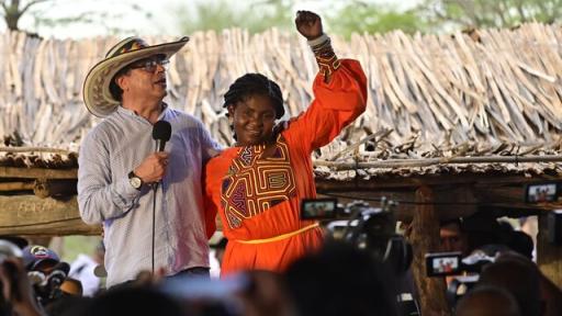 Ministra de Igualdad y Equidad, Francia Márquez, toma posesión en un encuentro gubernamental en La Guajira