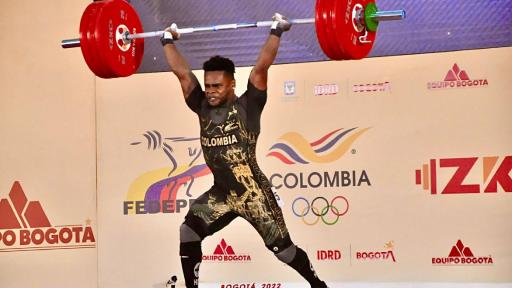 Francisco Mosquera campeón mundial de pesas