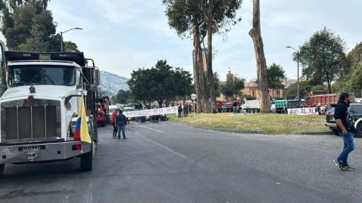Paro camioneros martes Bogotá-Cundinamarca: vías cerradas y movilidad