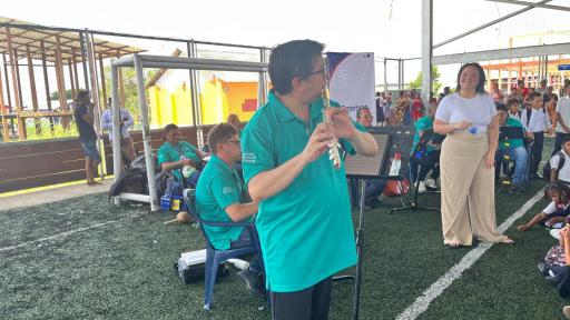 Nueva Venecia, pueblo flotante de Colombia: Bibliocanoa llevó cultura 