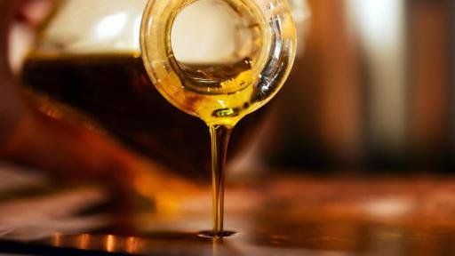 Emprendimiento ambiental con aceite de cocina usado en Neiva