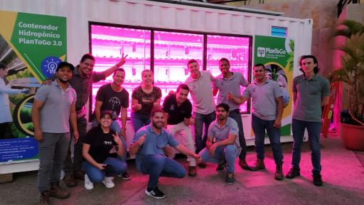 La reutilización de paneles solares en Cali: Un modelo de sostenibilidad en la COP16