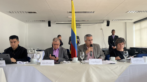 Gobierno se compromete con seguridad de firmantes de paz: avances en la CSIVI