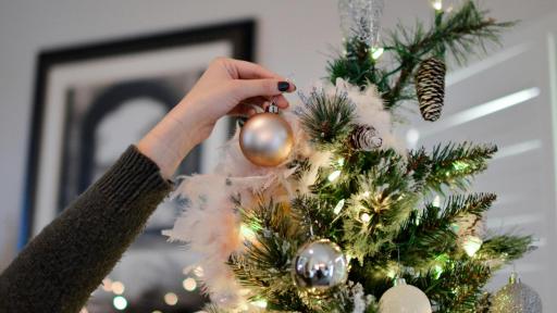Tendencias para decorar el Árbol de Navidad 2025