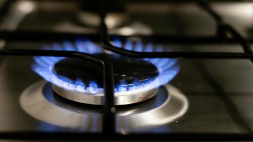 Gobierno ordena devolución en tarifas del gas cobradas desde 2023