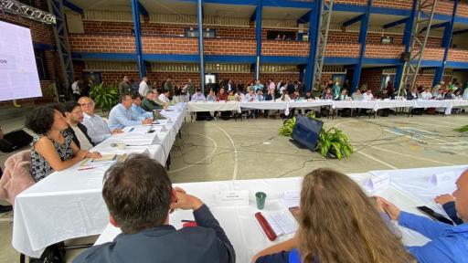 Alcaldes en zonas de conflicto serán los responsables de los Puestos de Mando Unificado