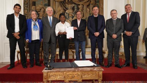 Reforma tributaria fue sancionada por el presidente Petro 