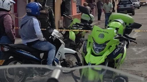 Ofrecen recompensa por hombres que dispararon a policía en una requisa 