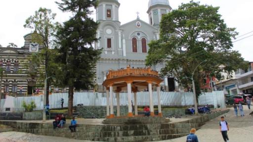 Ataque dejó un polícia muerto y una patrullera herida en Yarumal, Antioquia