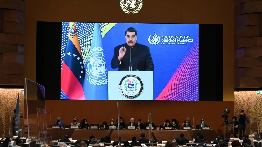 Venezuela y EE.UU: senadores se oponen a la compra de petróleo