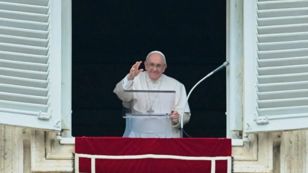 Papa Francisco presidirá el 5 de enero el funeral de Benedicto XVI