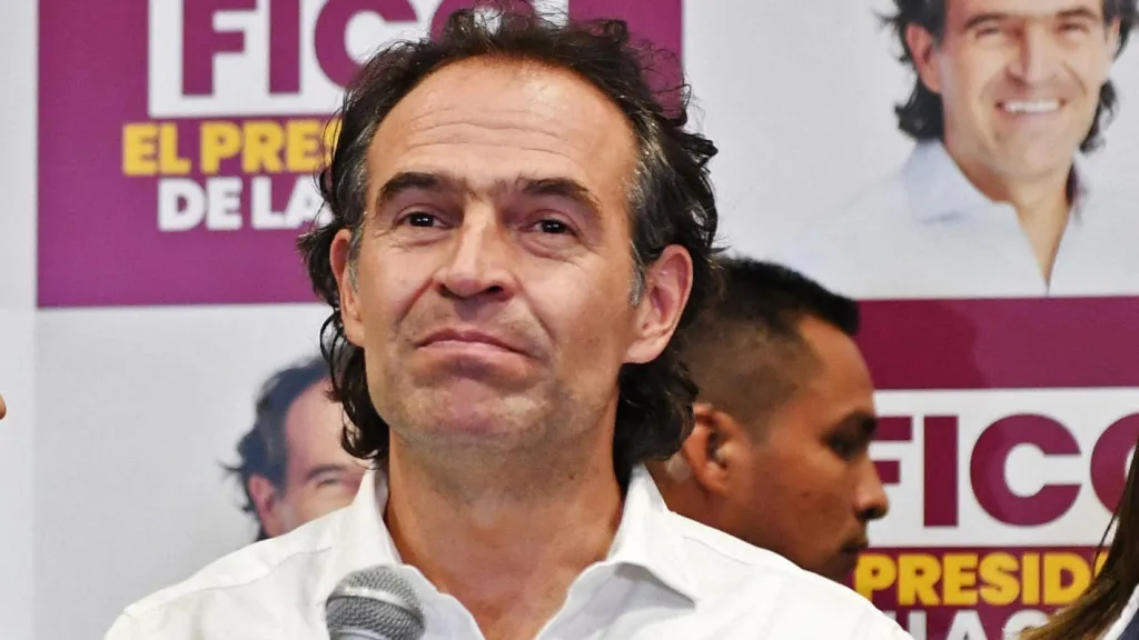 Alias ‘Douglas’ acusa a Fico Gutiérrez de reuniones clandestinas en 2016
