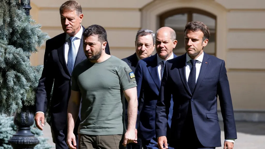 Ucrania con estatus de candidato para entrar a la Unión Europea