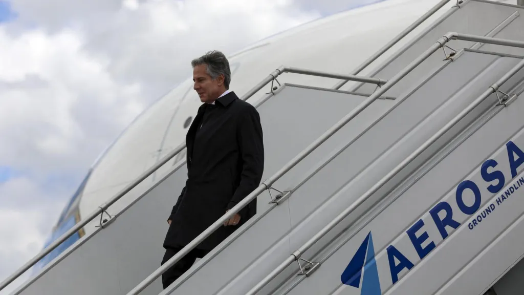 Llegó a Colombia el secretario de Estados Unidos, Antony Blinken