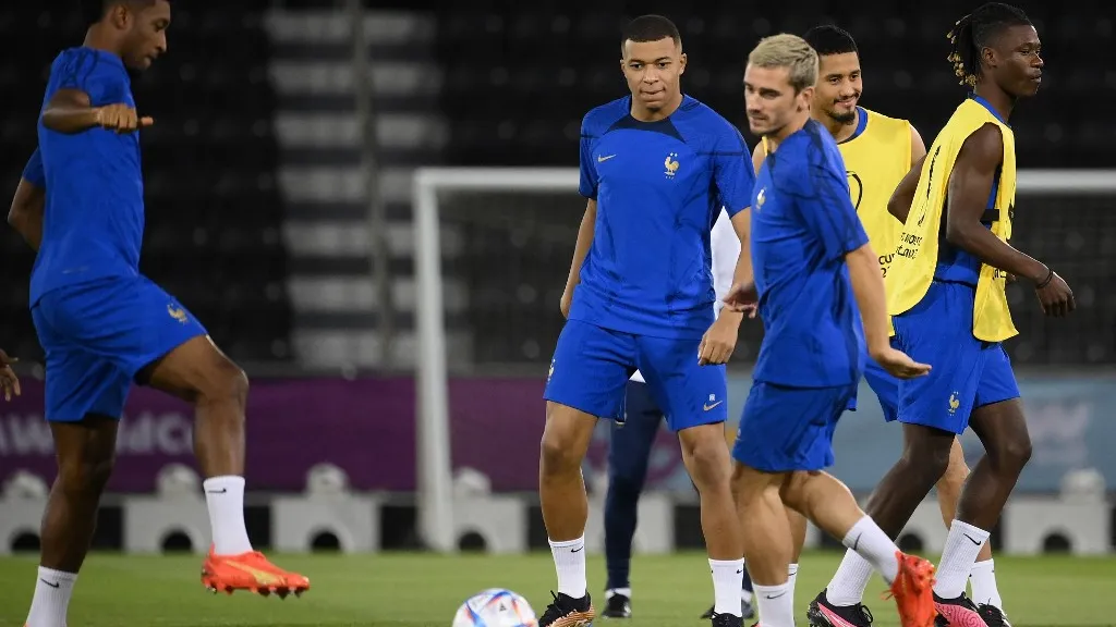 Inglaterra y Francia buscan las semifinales en clásico europeo