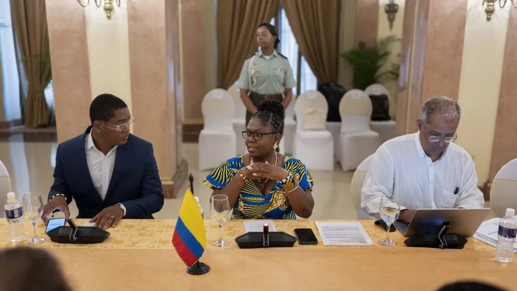Francia Márquez pide dejar de considerar a Cuba promotor del terrorismo