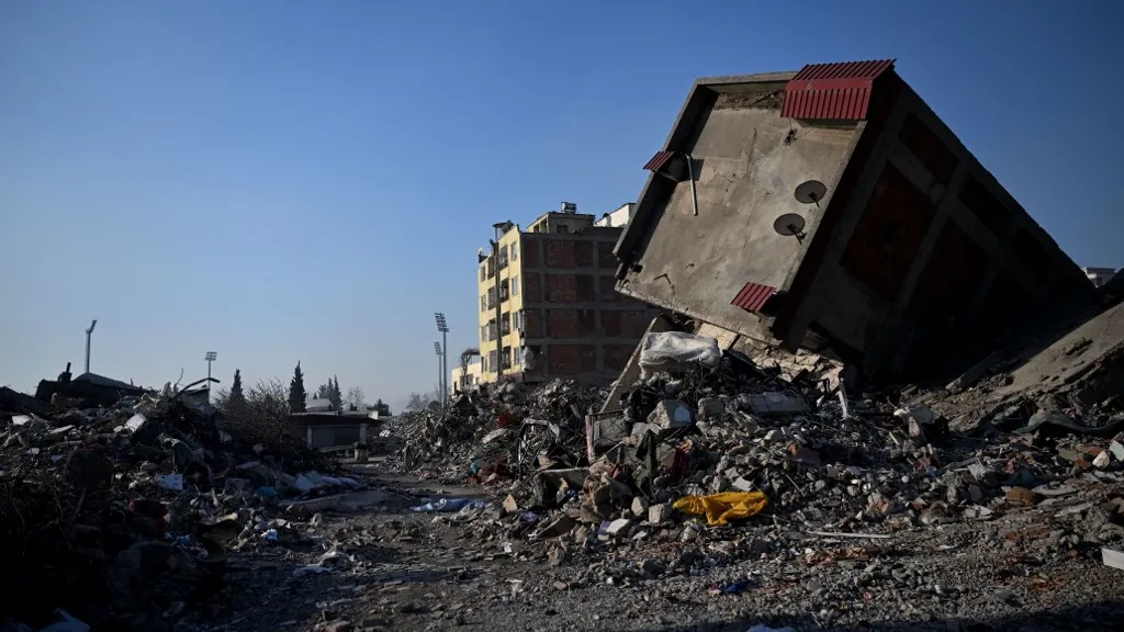 Sismo en Turquía es "el peor desastre natural en un siglo" en Europa