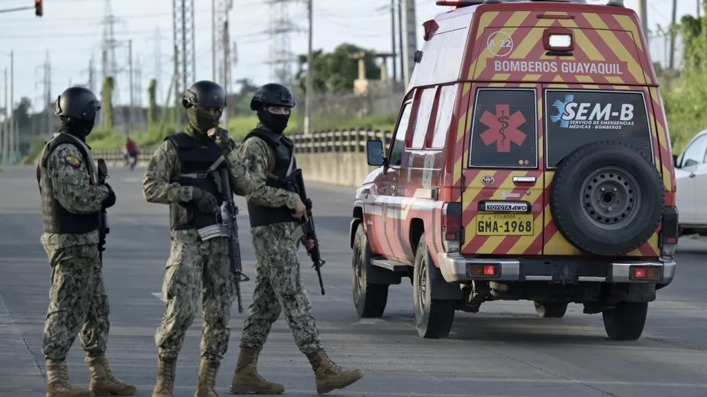 Enfrentamientos en cárcel en Ecuador: muertos y heridos 