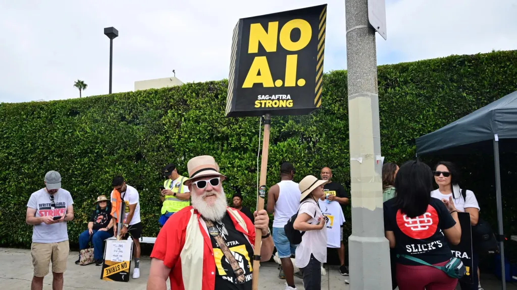Huelga de actores de Hollywood: temen que clonen su imagen y voz con IA 