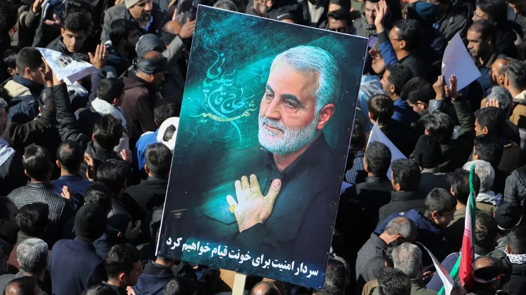 Dos explosiones en Irán durante homenaje a un general dejan 73 muertos