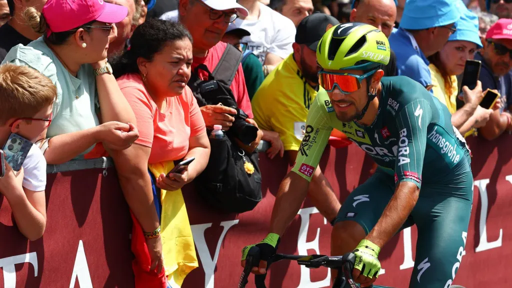 Daniel Felipe Martínez, subcampeón Giro de Italia 2024