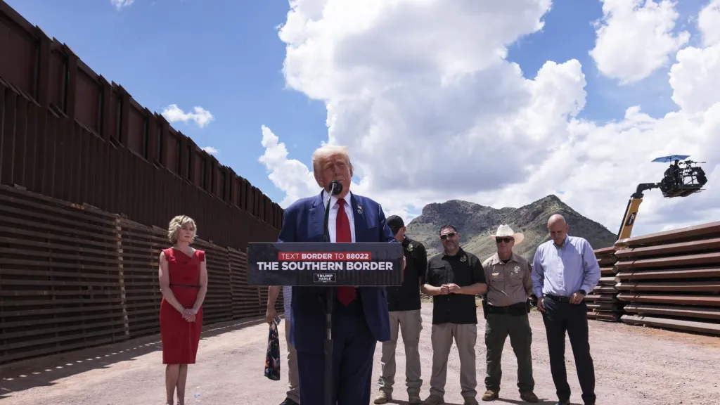 Donald Trump en visita a Arizona 