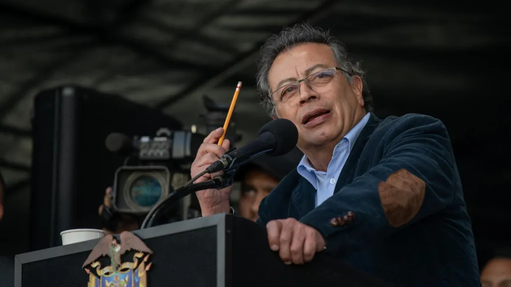 Presidente Petro pide perdón en Haití 
