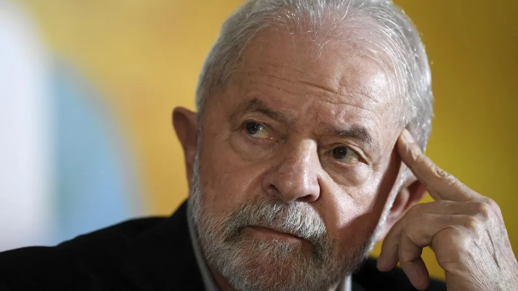 Presidente de Brasil Lula, operado de emergencia 