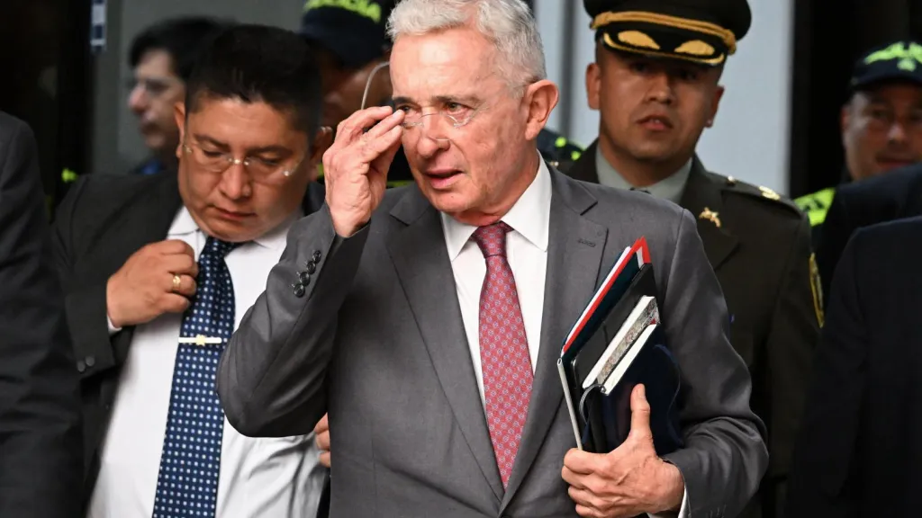 Juicio Uribe: Alias ‘El Canoso’ y el “episodio de Neiva”, claves en el proceso