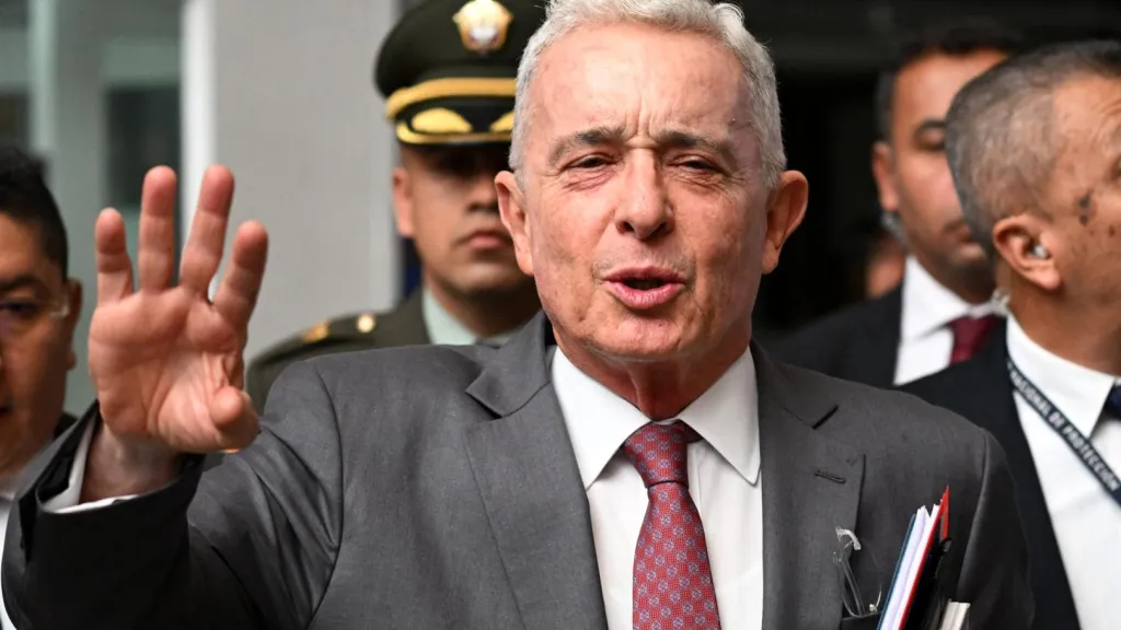 Por qué suspendieron el reparto de tutelas en el caso de Álvaro Uribe
