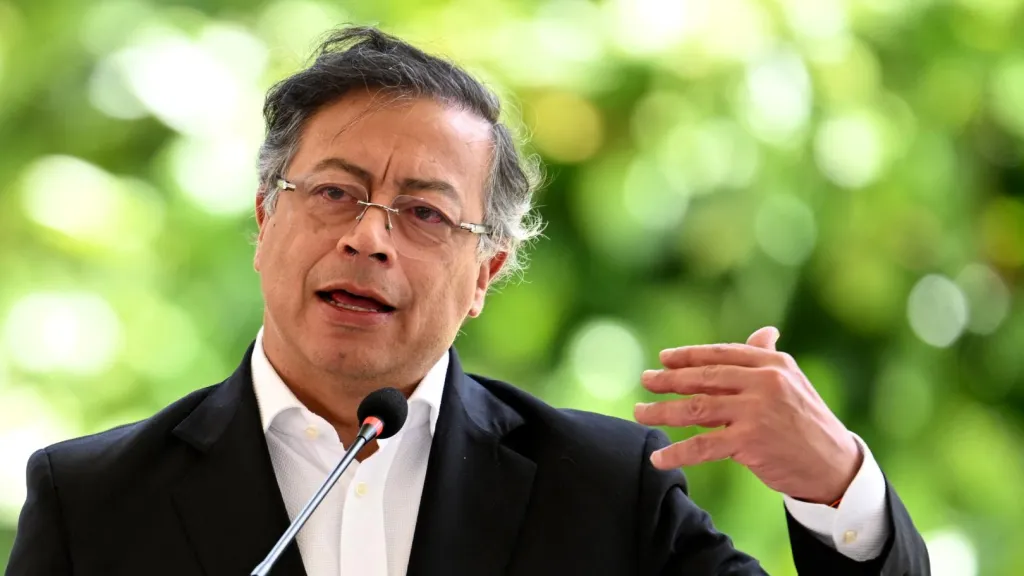 Presidente Petro critica “Es solo para la televisión”: presidente Petro critica ofensiva antidrogas de Trump en el mar Caribe