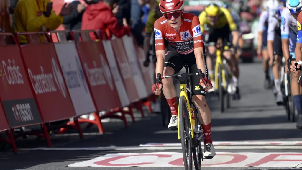 Jonas Vingegaard ganó la etapa 9 de la Vuelta a España