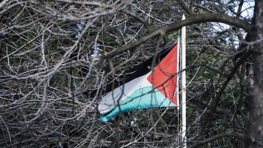 Israelíes y palestinos se comprometen a evitar más violencia