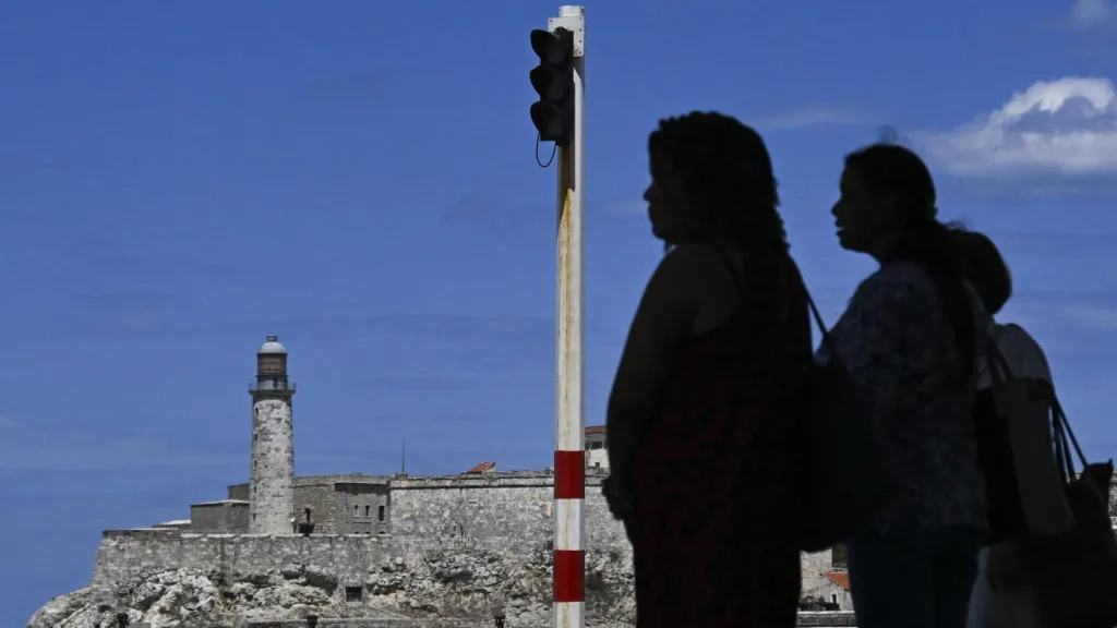 Apagón total en Cuba deja a la isla sin electricidad