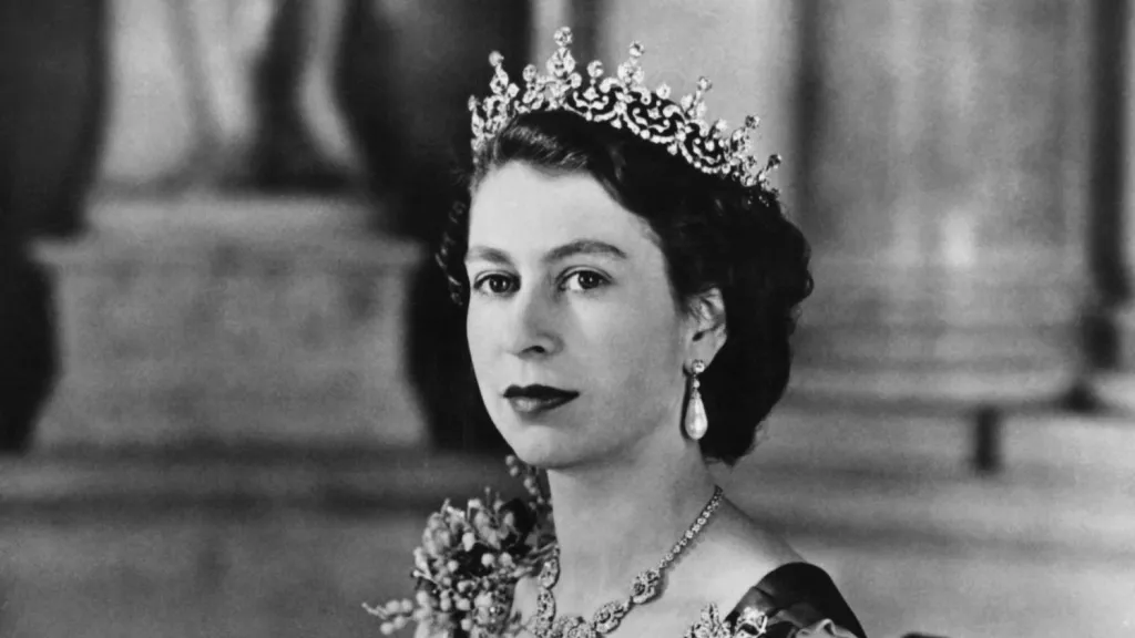 Reina Isabell II | 10 datos que no conocías