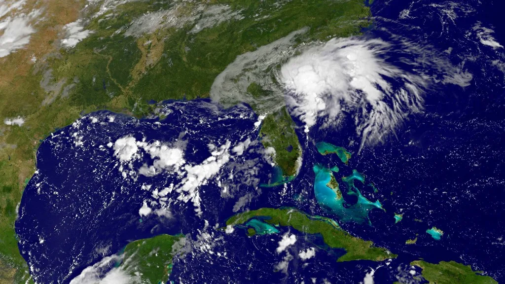 Julia avanza sobre Nicaragua como tormenta tropical