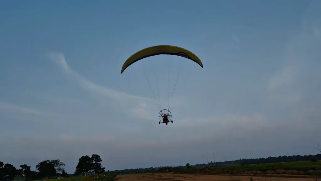 Turismo en Guaviare: viaje en parapente