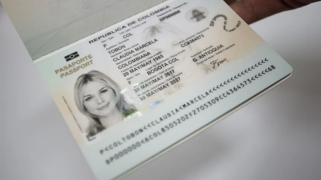 Paso a paso para obtener pasaporte en colombia  
