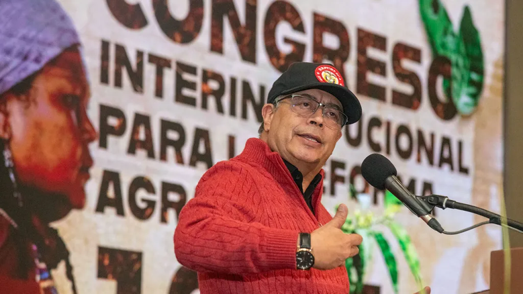 Gobierno comprará tierras fértiles a valor comercial