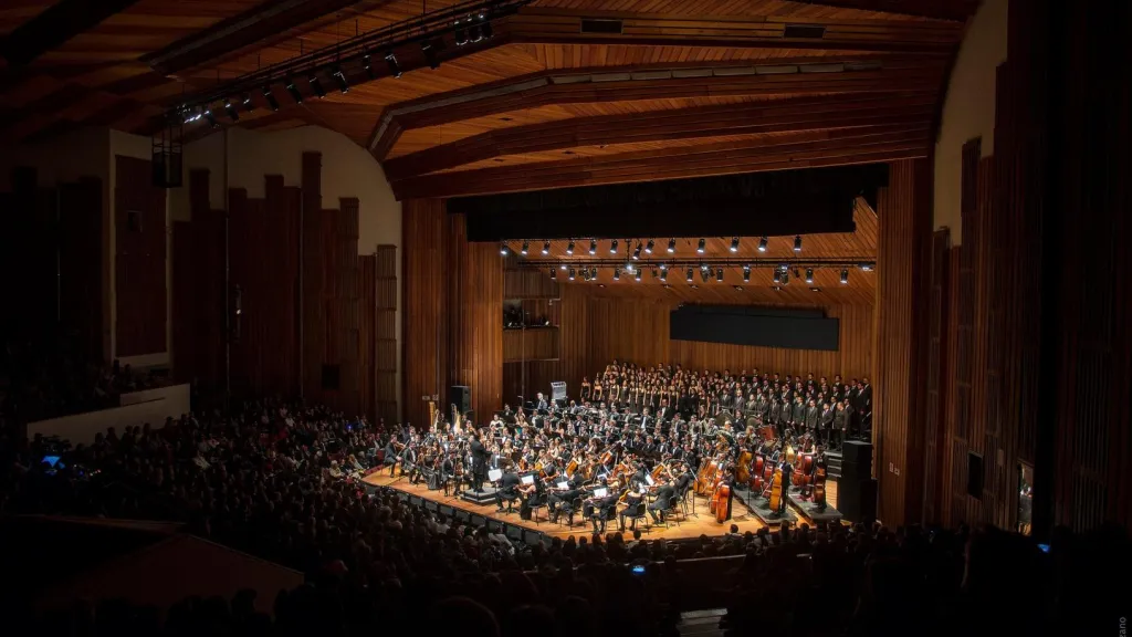 Auditorio León de Greiff celebra 50 años con su renovación