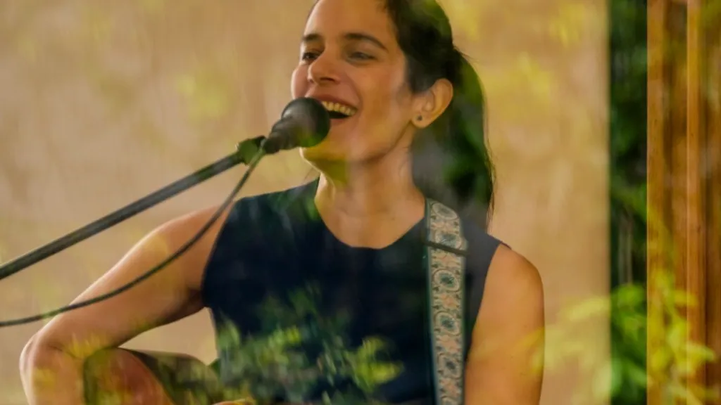 Música nueva en Colombia: Mónica Giraldo, Los de la Moña y Daniel Correa
