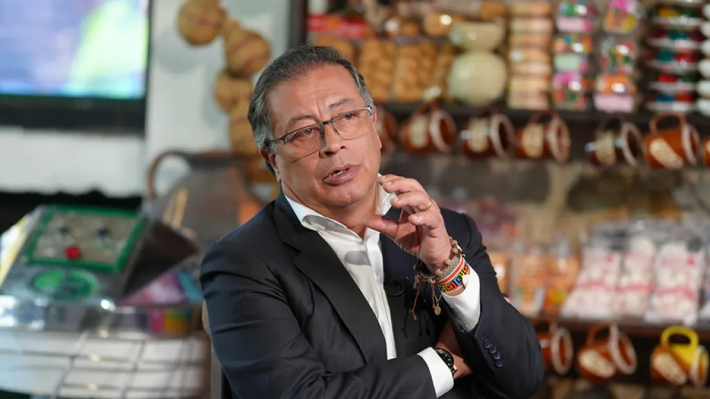 EPS en Cuidados Intensivos: Gustavo Petro 