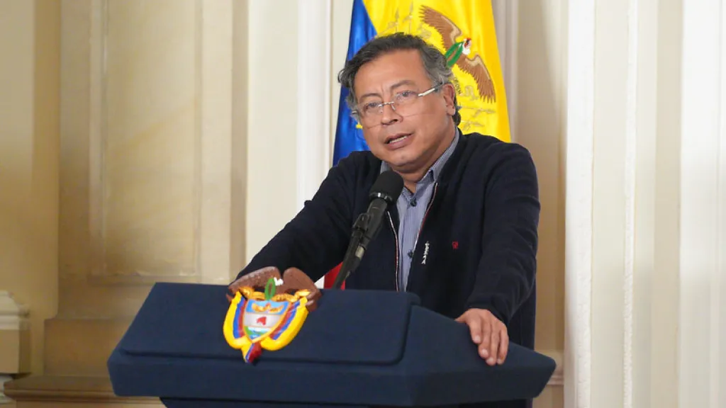 Caída de desempleo presidente Petro