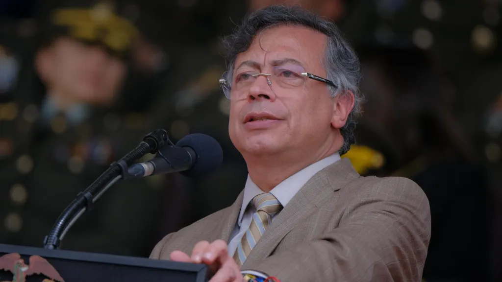 Presidente afirma que el ELN ha destruido constantemente los acuerdos y condiciona cualquier diálogo a fin de ilícitos y reclutamiento infantil
