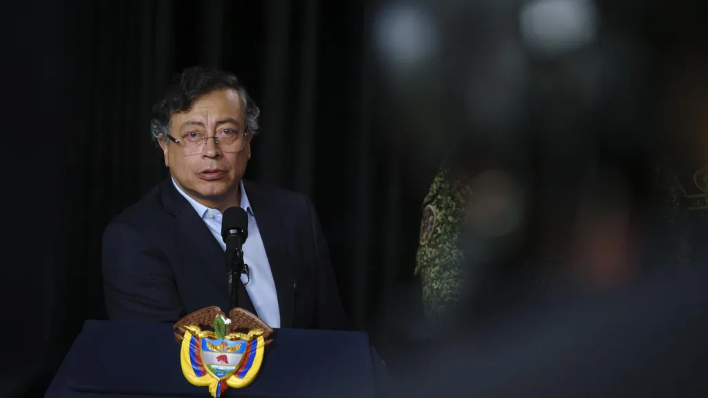12 apóstoles y Santiago Uribe: Gustavo Petro lo denunció en 2007