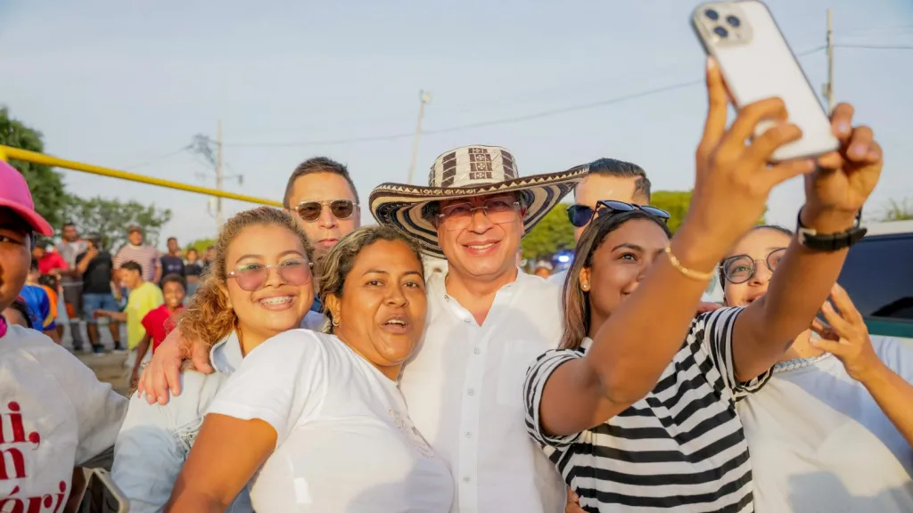 Aprobación Gustavo Petro encuesta CNC