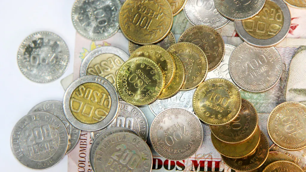 Salario mínimo 2022: expertos dicen que debería estar por encima del 5 %